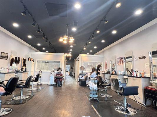 Hyun Hair Studio