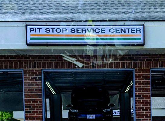 Pit Stop Service Center