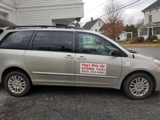 Peg's Pick-Up Stowe Taxi