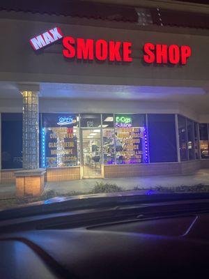 Max Smoke Shop