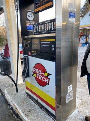 Gas pump