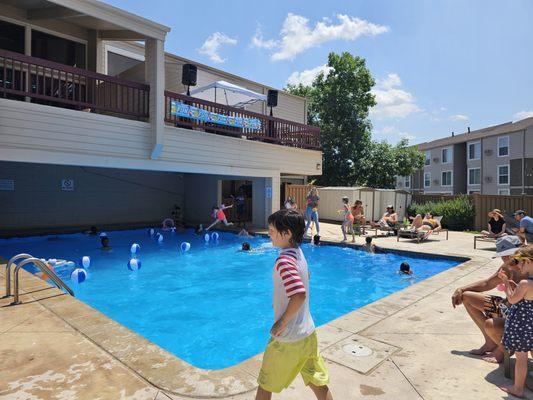 We had our DJ set up on the balcony above our pool and with our pre-selected music being played it was a breeze.