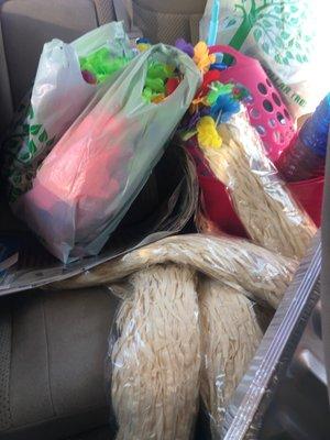 Luau party supplies