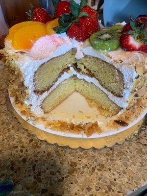 Tres leches cake but where is the leche! The cake sucks and tastes old will not be buying from there again