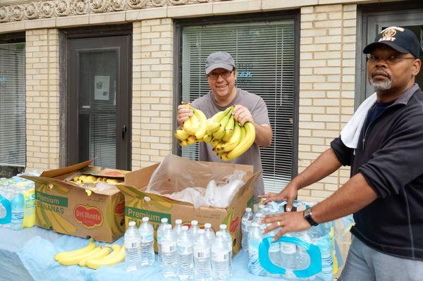 Rogers Park President Bill Morton, hosting checkpoint with healthy snacks and water for annual Ruck March Chicago. (Sheridan Road)