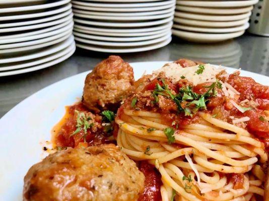 Slow-cooker spaghetti with meatballs