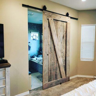 Reclaimed barnwood barndoor