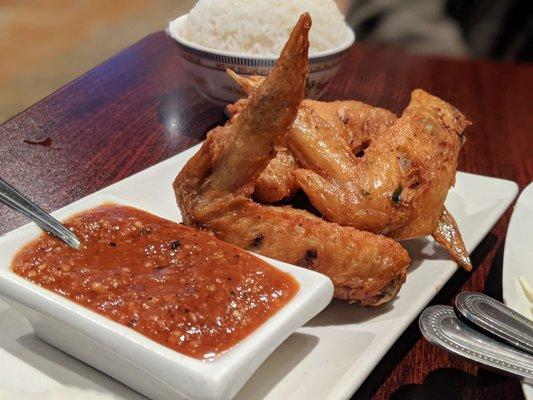 Fried chicken wings (appetizer)