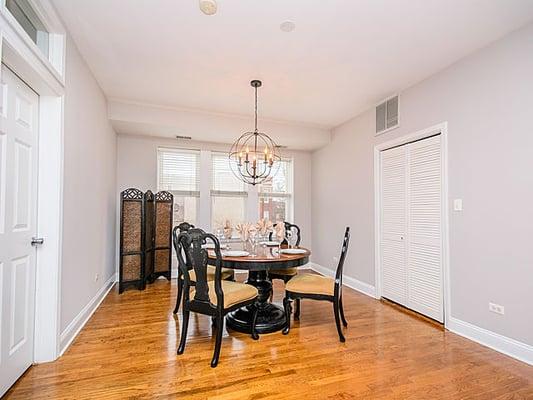 4647 N Drake, Chicago.  Dining Room. Lynn Reidl Team Listing.