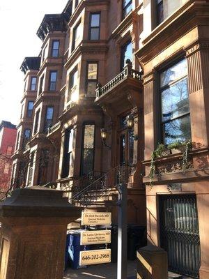 Dr. Litvinova's office is located in a very pretty brownstone.