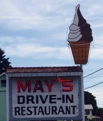 Lots of ice cream flavors and granddaughter wants to try the bubble gum next time. Breakfast is a    bargain and served hot!!