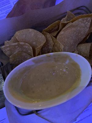 Chips & Queso