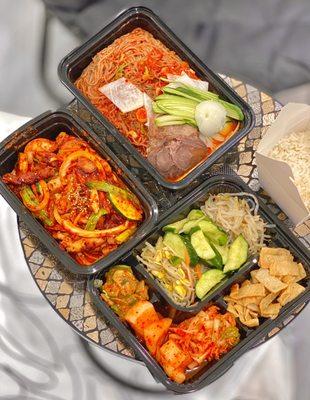 Mixed Cold Buckwheat Noodles (top), BBQ beef small intestines (left), banchan (bottom), rice (right, from bbq) (07/2022)