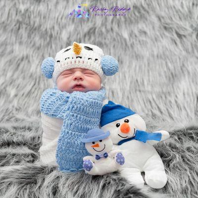 Newborn Christmas Baby Photo Session.