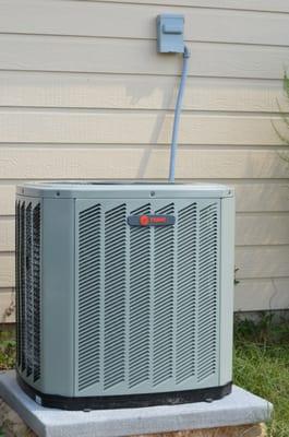 Trane XB, 13 seer, 3 ton condenser.