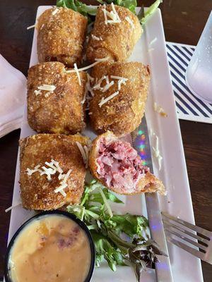 Reuben Rolls!