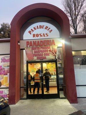 Entrance to Panadería Rosas