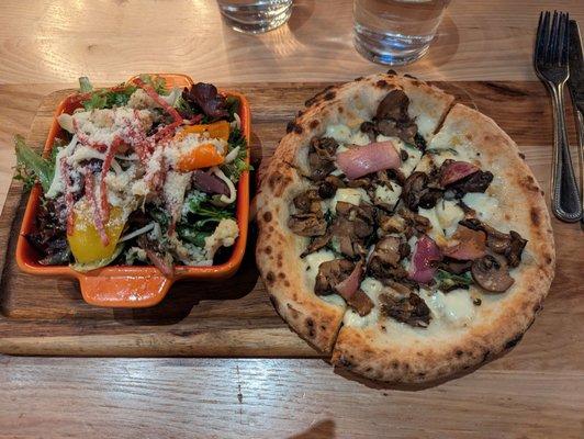 Lunch special, Italian farm salad and wild mushroom pizza