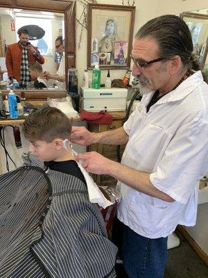 Art's Barber Shop