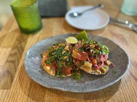 Tuna tostadas