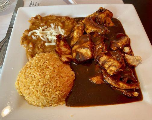 Pollo com mole