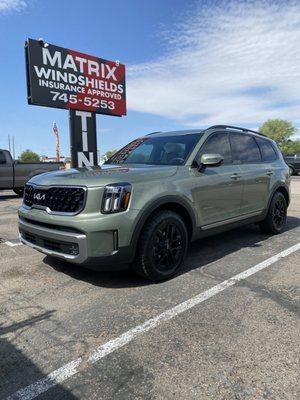 Ceramic tint complete with Uv kit on 2023 Kia  Telluride with  lifetime warranty