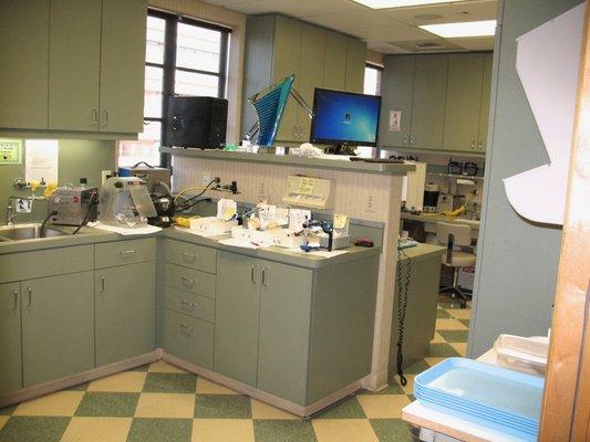 Our office has an in house lab and therefore we have a lot more control over the laboratory procedures and accuracy.