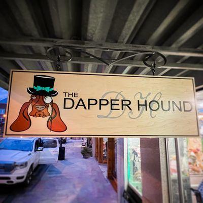 Check out this stunning sign we made for The Dapper Hound, now proudly hanging up in Downtown Mount Airy!