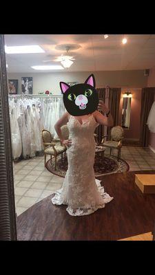 Does this dress accentuate my eyes?