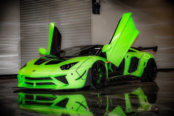 We hand pick all of our inventory! Check out this LIBERTY WIDE BODY 2014 Aventador Roadster!