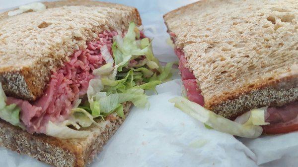 Roast beef sandwich