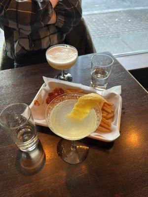 french fries, gin sparkling, whiskey sour