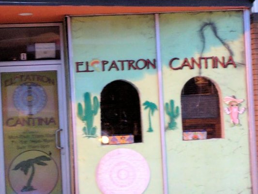 Nice mexican restraunt. Lots of food for a low price.