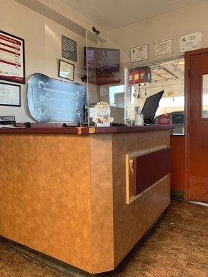 Waiting area/front desk