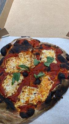 Mozzarella pizza