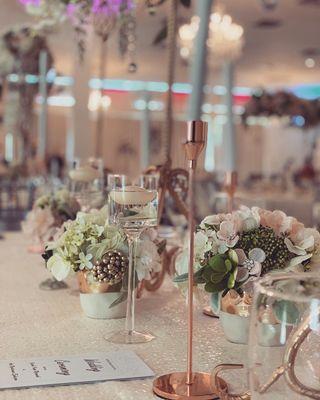 It's all about the details!! Beautiful wedding table decor