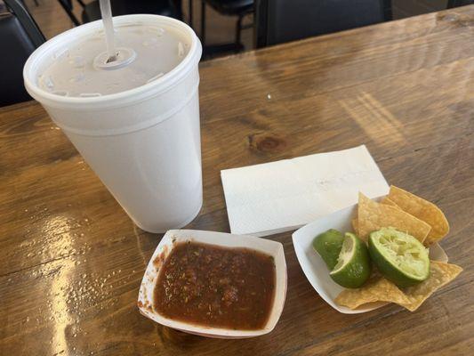 Tamarindo large, salsa and chips with limes ‍