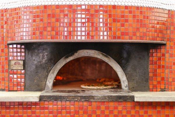 Wood-fired Pizza Oven