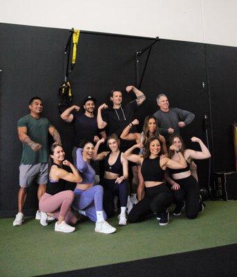 Group photo with awesome trainers and clients | Personal Training Gym | Agoura Hills, CA