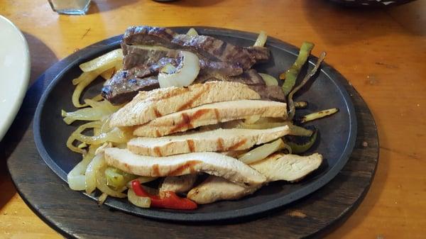 Beef & chicken fajita combo (cheese extra)