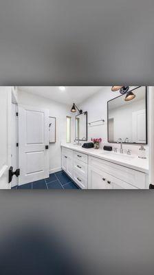 Moder bathroom remodeled.
Let us help your dream come true!
Build is our passion.