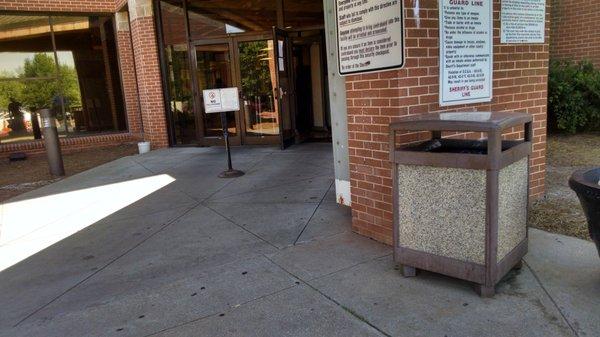 The front of the building and main entrance.  Security is just past this point.  You may enter to talk with the officers.