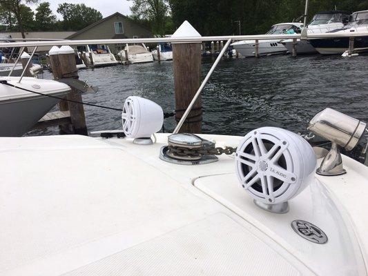 Bow speakers on a Sea Ray Sundancer