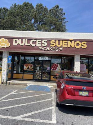 Dulces Sueños Cakes