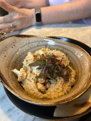 Cauliflower hummus