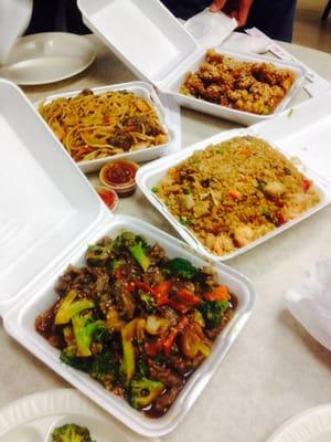 Beef with brocoli, sesame chicken, lomain and fried rice