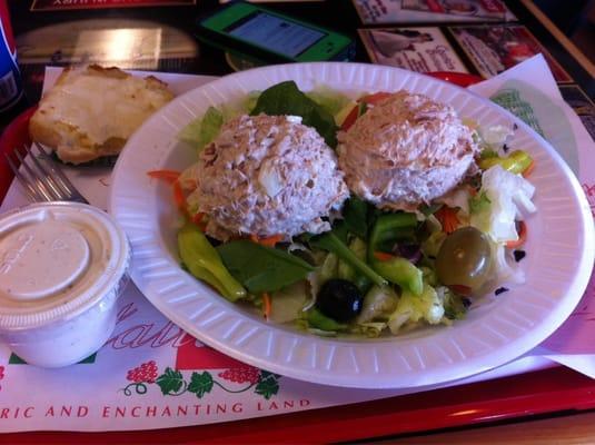 Italian salad with tuna.