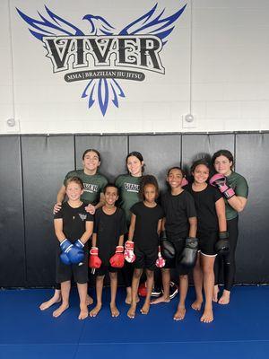 Viver Eagles ~ Kids classes, instruction in Brazilian Jiu Jitsu and Striking 4-12 years old