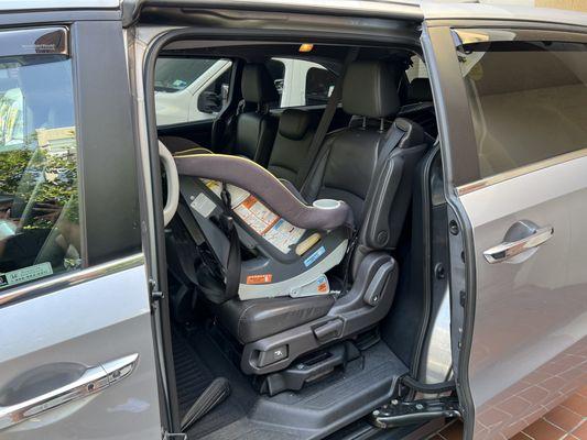 Car seats available in minivans as well.