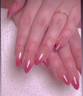 Gel-X extensions with airbrushed tips